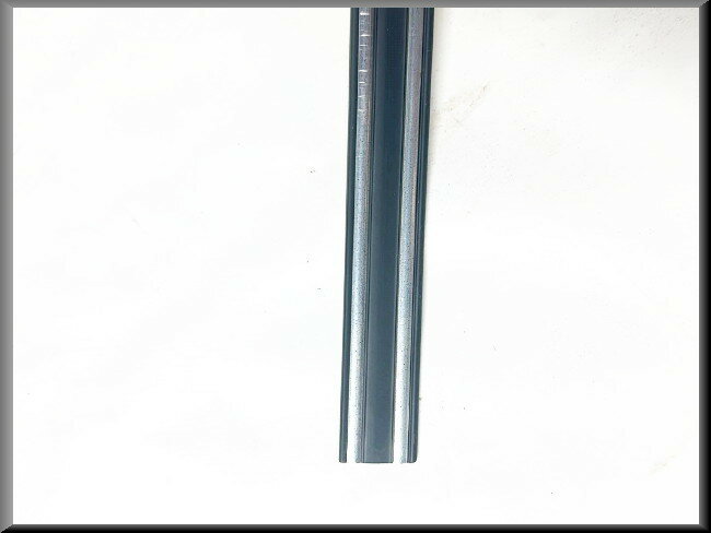 Bumper strip  – Renault 18 – OEM 7700685546 – NOS