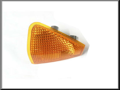 Front right turn signal light – Renault 18 – OEM 7701365458 – NOS