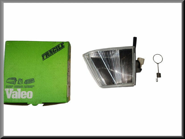 Right turn signal (Valeo) – Renault 21 – OEM 7701034321 – NOS