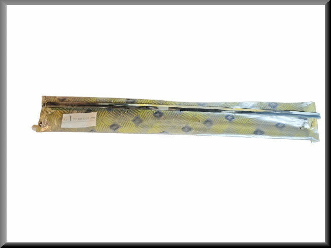 Cadre de custode (chrome) droit ou gauche – Renault 9 – OEM 7700699291 – NOS