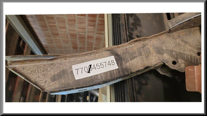 Poutre de châssis droite – Renault 12 – OEM 7701455748 (New Old Stock) – NOS