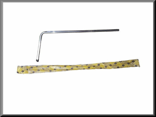 Sierstrip achter rechts  – Renault 9 – OEM 7704001642 – NOS