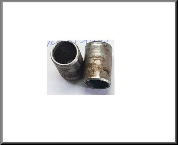 Bus flywheel housing (4 and 5 speed) – Renault 16 – OEM 7700535158