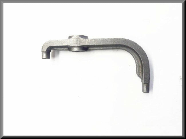 Fourchette de marche arrière alésage d'axe 14 mm – Renault 16 – OEM 7700550112