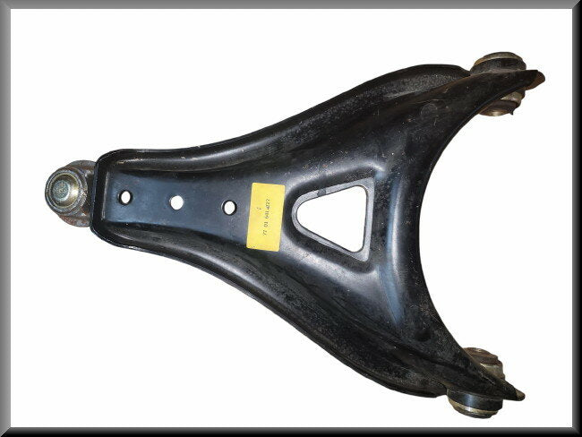 Bras de suspension droit – Renault 21 – OEM 7701641727 – NOS