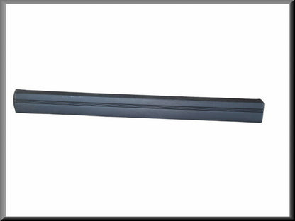 Sierstrip voorzijde links  – Renault 21 – OEM 7700781569 – NOS