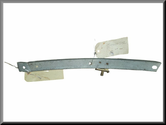 Support de pare-chocs avant droit – Renault 12 – OEM 7700620502