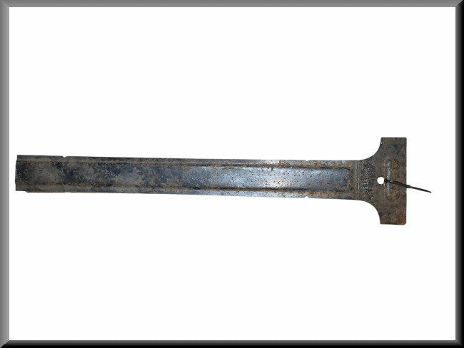B Stijl binnenzijde  – Renault Dauphine – OEM 0353409800 – NOS