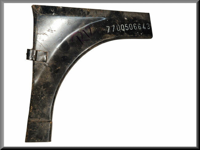 Garniture d'angle aile arrière gauche – Renault 12 – OEM 7700506643 – NOS