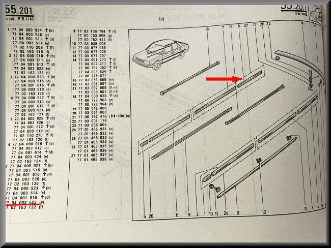 Garniture d'aile arrière droite avec jonc chromé – Renault 9 – Réf. OEM 7704003522 – NOS