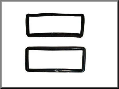 Rubbers voor knipperlicht unit voorzijde – Renault 16 TL, TS, L – OEM 77010058570 / 7701006945 / 7701005871 / 7701006942