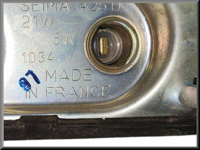 Unité clignotant droit (Seima) – Renault 6 – OEM 7701003208 – NOS