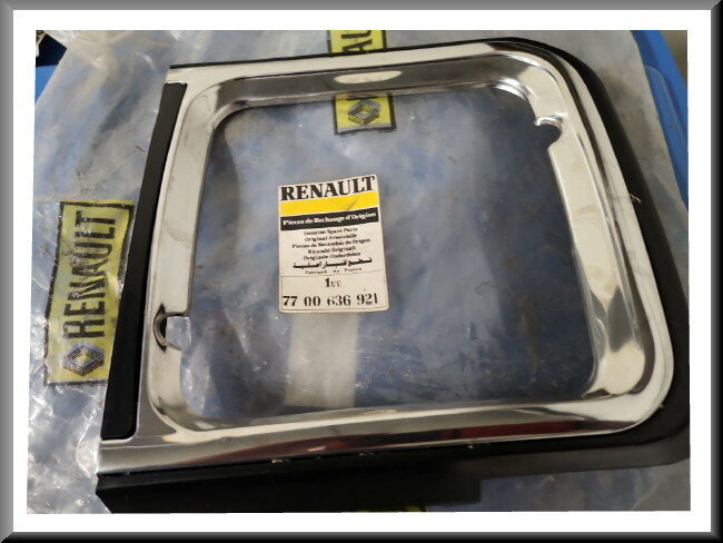 Enjoliveur de phare droit – Renault 6 – OEM 77006366921 – NOS