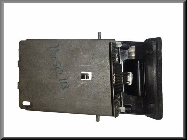 Cendrier – Renault 6 – OEM 7700502113 – NOS