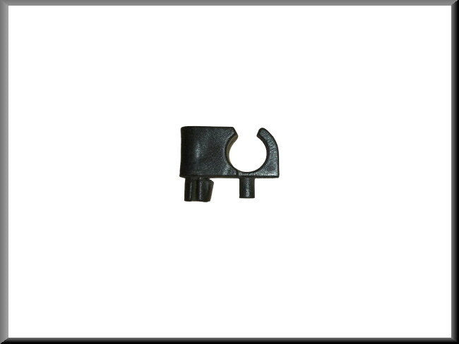 Brake line clamp (1 line 10mm) – Renault 12 – OEM 7700532229