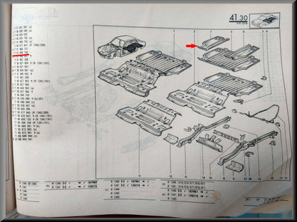 Plaat bovenzijde achter rechts  – Renault 18 – OEM 7701460756 – NOS