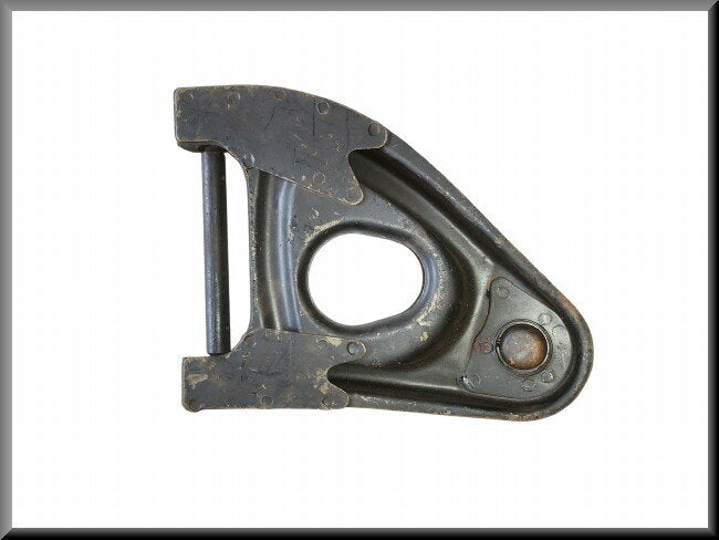 Bovenste draagarm links met fuseekogel eerste type  – Renault 16 – OEM 0821667100 – NOS