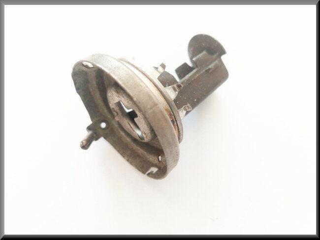 Low beam fitting – Renault 16