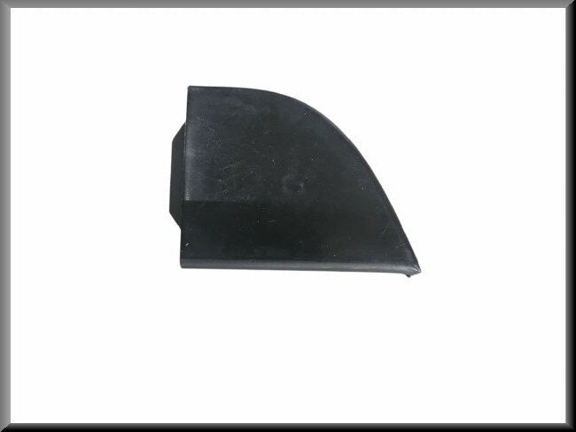 Embout de moulure arrière droit – Renault 6 – OEM 7700565982 – NOS