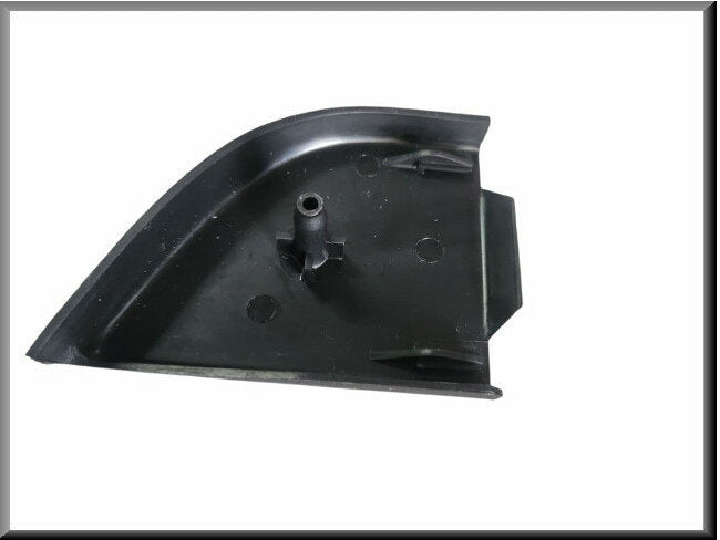 Embout de moulure arrière droit – Renault 6 – OEM 7700565982 – NOS
