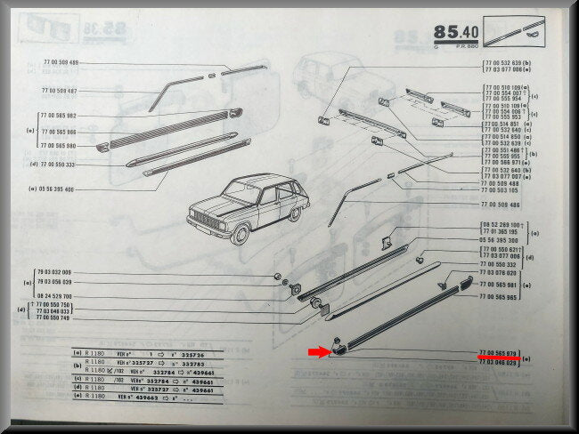 Capuchon d'extrémité moulure décorative avant gauche – Renault 6 – OEM 7700565979 – NOS