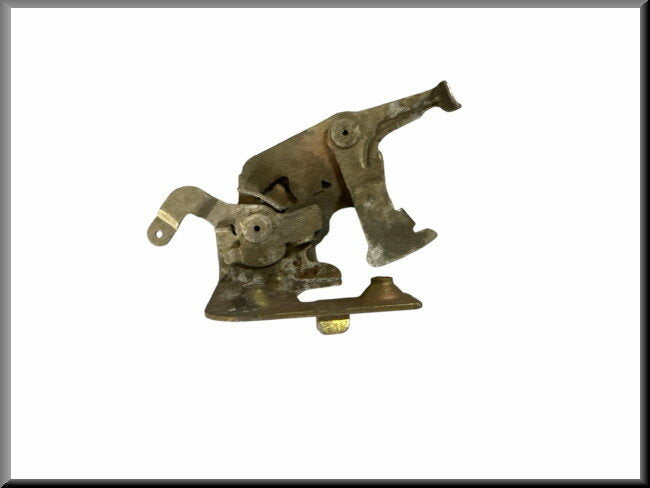 Slotplaat links achter – Renault 16 – OEM 7700521167