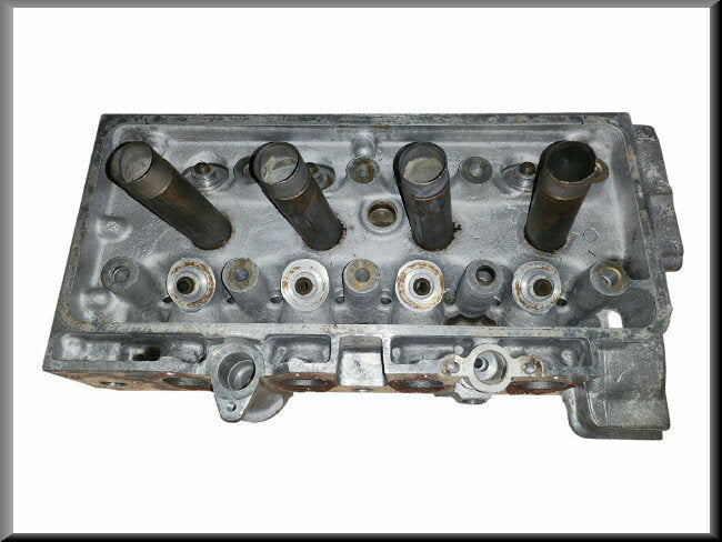 Cylinder head – Renault 16 TX – OEM 7701459642