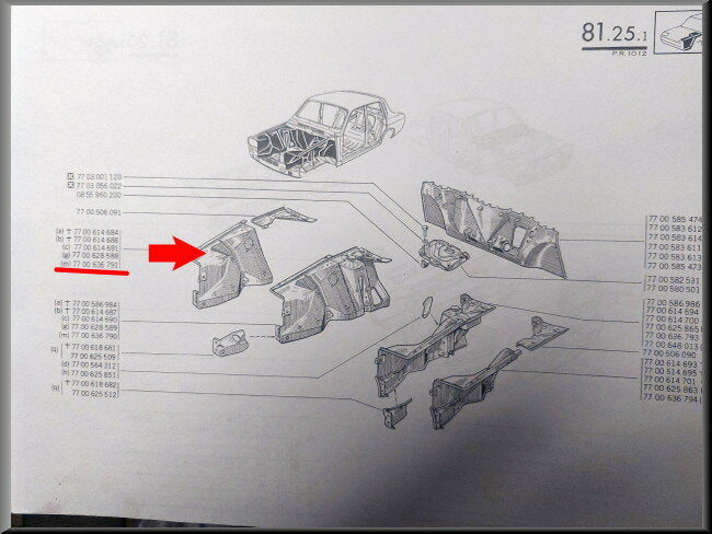 Cache de passage de roue avant droit – Renault 12 – OEM 7700614691 (New Old Stock) – NOS