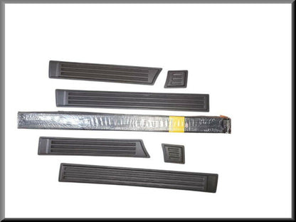 Protection latérale carrosserie – Renault 14 – OEM 7701493777 – NOS