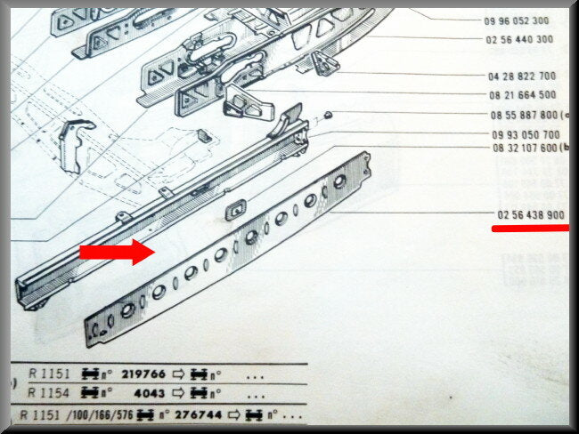 Tussenplaat langsbalk binnenzijde links  – Renault 16 – OEM 0256438900A – NOS