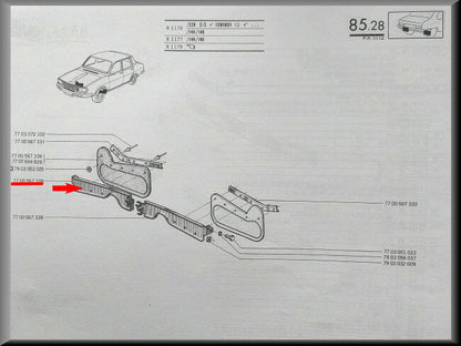 Bevestigingssteun spatlap voorzijde rechts  – Renault 12 – OEM 7700567339 (New Old Stock) – NOS