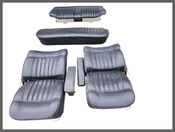 Intérieur complet en skaï noir – Renault 16 – OEM 220104 – Occasion