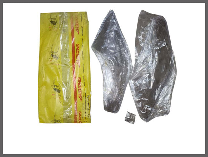 Side wind deflector set with mounting kit – Renault 12 – NOS