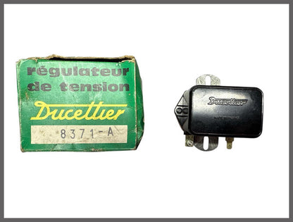 Voltage regulator – Renault 16 – OEM 7700544686 – NOS