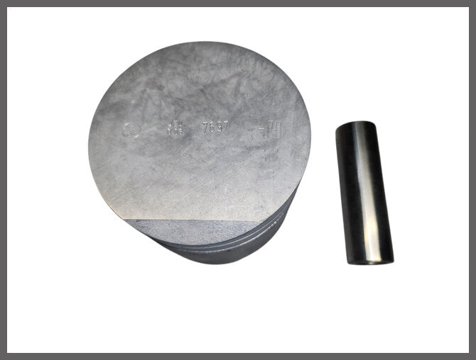 Piston moteur 807 – Renault 16 – OEM 220125 – NOS