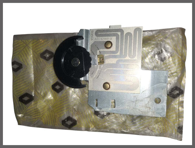 Kachel ventilator aansturing – Renault 20 – Renault 30 - OEM 7701023259 – NOS