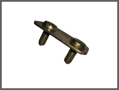 Fixation de deux goujons filetés – Renault 16 – OEM 7700533553 – NOS