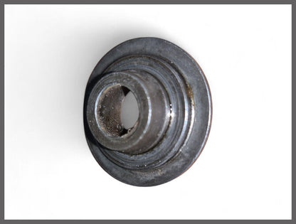 Valve spring cap for double valve spring – Renault 16 TL – OEM 0608381100