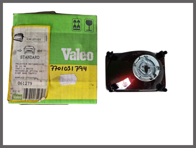 Headlight left (high beam) – Renault 9 – Renault 11 - Maserati Bi-Turbo - OEM 7701031794 – NOS