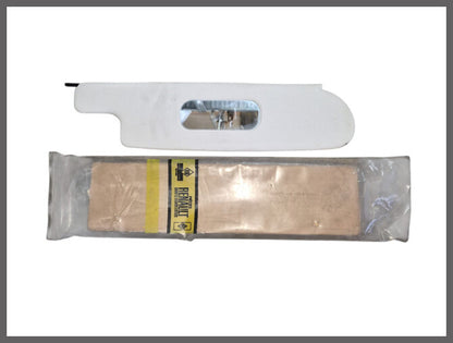 Zonneklep rechts met spiegel – Renault 6 – OEM 7702038304 – NOS