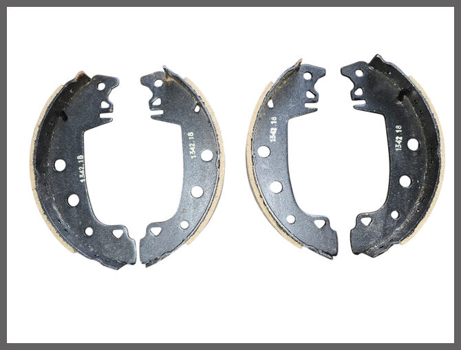 Brake shoes for Renault 12 – Renault 30 – Fuego – Various Renault models – OEM 7701202922A – NOS