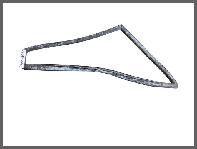 Ruitrubber C stijl ruitje achterzijde rechts – Renault 20 – OEM 7704000480 – NOS