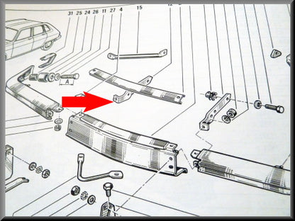 Support de pare-chocs droit (version longue) – Renault 16 – OEM 0428613800 / 0428885600