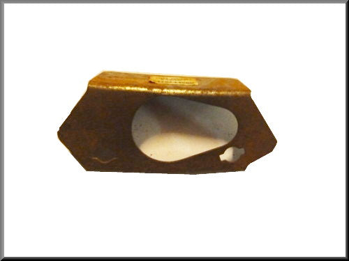 Renfort de poutre support de tringle stabilisatrice avant gauche – Renault 16 – OEM 0428644500