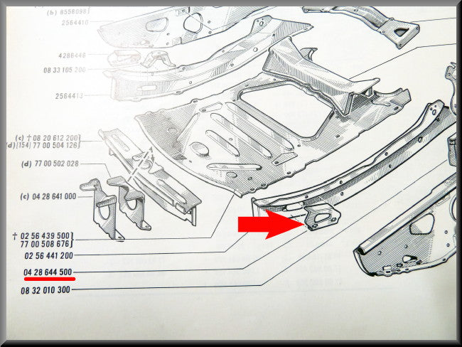 Renfort de poutre support de tringle stabilisatrice avant gauche – Renault 16 – OEM 0428644500