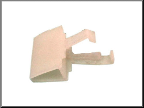 Agrafe moulure décorative – Renault 16 – OEM 7700555850
