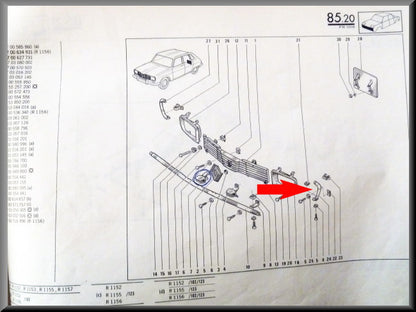 Cache chromé calandre gauche – Renault 16 – OEM 7700554442