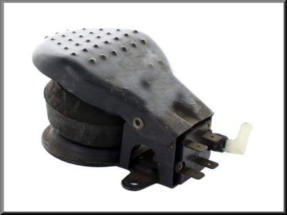 Foot pump windshield washer – Renault 16 >1973 – OEM 7701002900