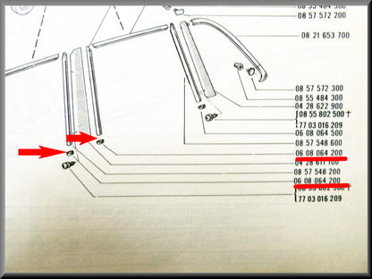 Clip pour bande chromée de portières avant et arrière (à côté du montant B) – avant arrière – Renault 16 – OEM 7700648461 / 0608064200 – Occasion