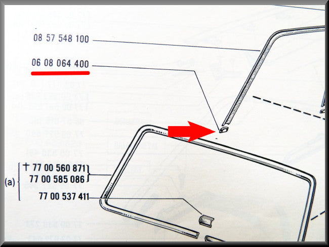 Clip pour jonc chromé porte avant droit (à côté du montant A) – Renault 16 – OEM 7700648460 / 0608064400 – Occasion